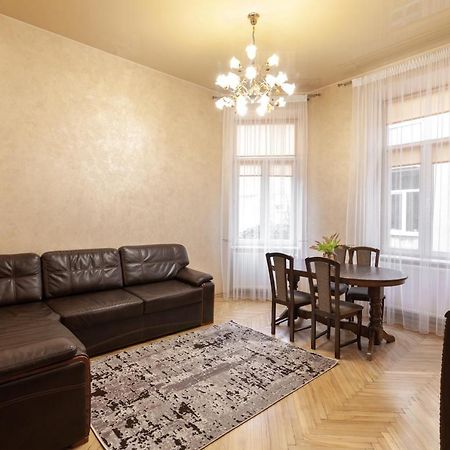Alfa Apartments Levytskoho リヴィウ エクステリア 写真