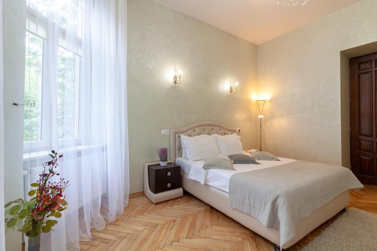 Alfa Apartments Levytskoho リヴィウ エクステリア 写真