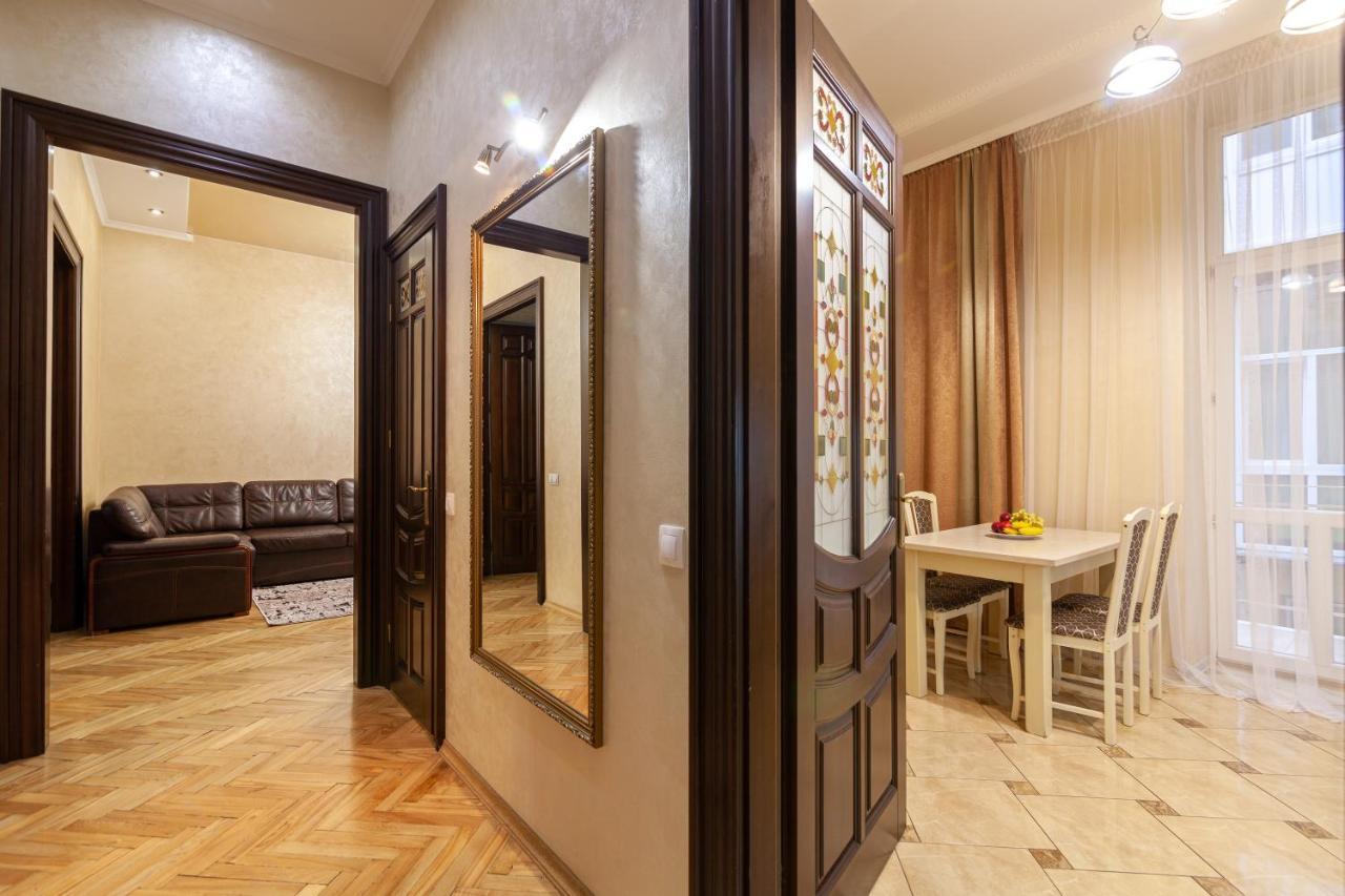 Alfa Apartments Levytskoho リヴィウ エクステリア 写真
