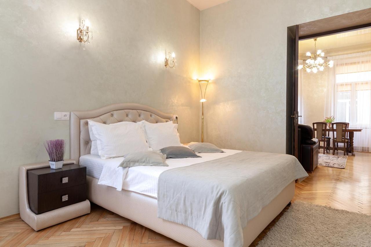 Alfa Apartments Levytskoho リヴィウ エクステリア 写真